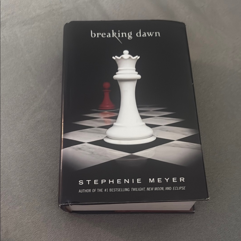 Breaking Dawn (Hardcover) – Good Condition